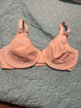 Soft Lace Underwire Bra in Nude 36D Lace and bows